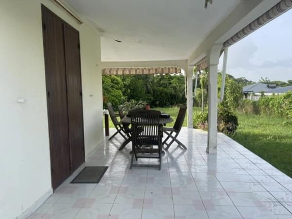 Maison à vendre 3 pièces GOYAVE (971)