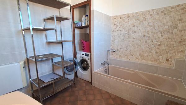 Pennes-Mirabeau (13170) Appartement type 4 + terrasse