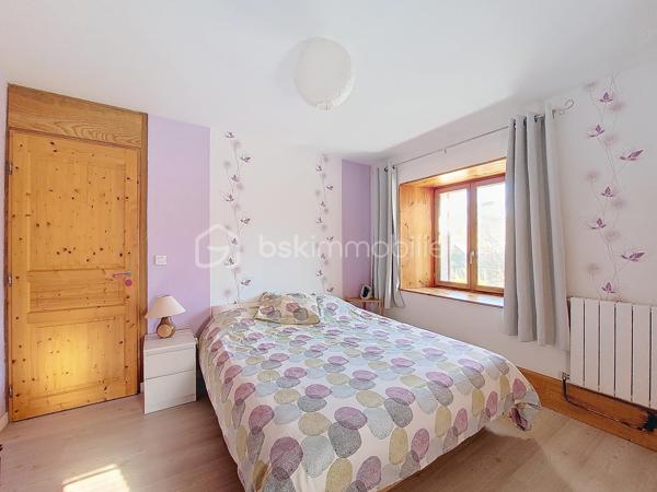 Maison en pierre de 326 m²