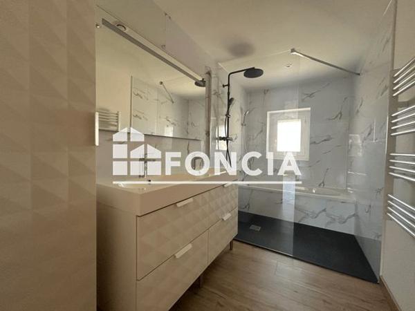 Location Appartement 4 pièces 94.5 m² - Boujan Sur Libron 34760