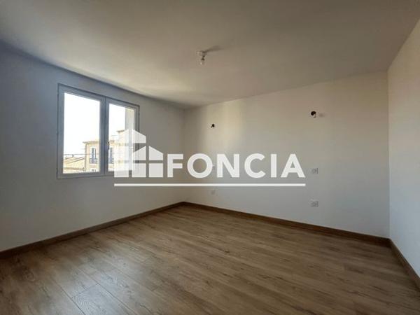 Location Appartement 4 pièces 94.5 m² - Boujan Sur Libron 34760