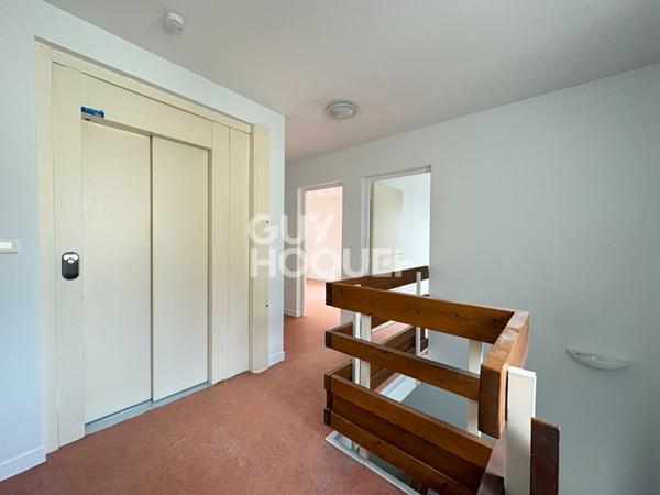 Maison à louer - 8 pièces - Hyper Centre de Soissons