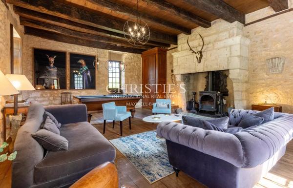 Un Domaine d’Exception aux Multiples Résidences au Cœur de la Nouvelle-Aquitaine