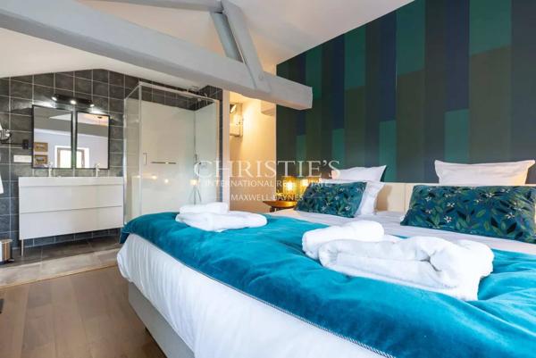 Un Domaine d’Exception aux Multiples Résidences au Cœur de la Nouvelle-Aquitaine