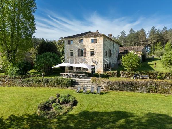 Un Domaine d’Exception aux Multiples Résidences au Cœur de la Nouvelle-Aquitaine