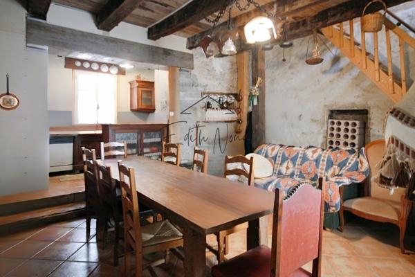 Saint-Félix-de-Sorgues (12400) EXCLUSIVITE JOLIE MAISON DE VILLAGE VALLEE DE LA SORGUES