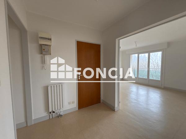 Location Appartement 2 pièces 64.98 m² - 13 MAIL PIERRE CHARLOT Blois 41000