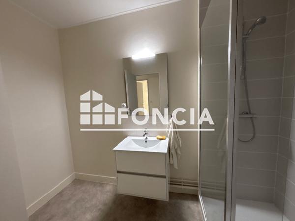 Location Appartement 2 pièces 64.98 m² - 13 MAIL PIERRE CHARLOT Blois 41000