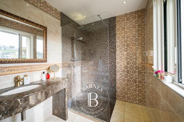 Nice, Villa 4 Chambres -  303 m² à vendre