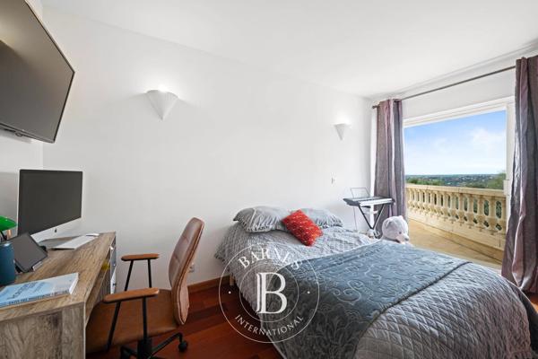 Nice, Villa 4 Chambres -  303 m² à vendre