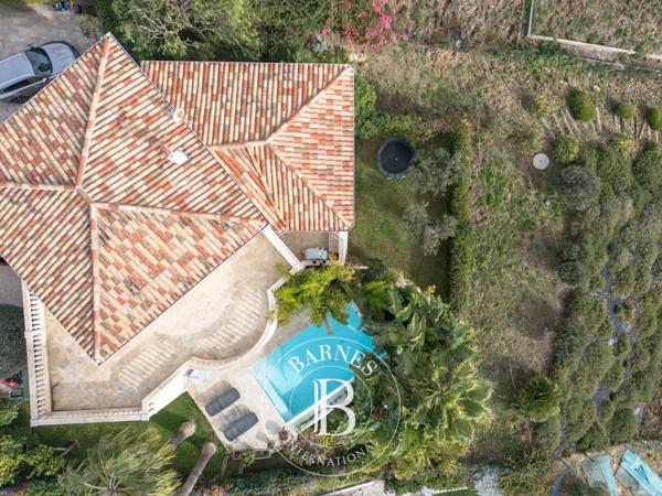 Nice, Villa 4 Chambres -  303 m² à vendre