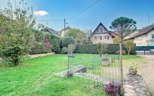 Maison à vendre    5 pièces • 112 m2 Annemasse