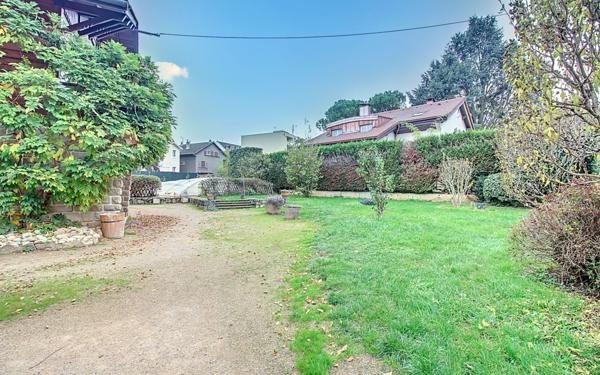 Maison à vendre    5 pièces • 112 m2 Annemasse