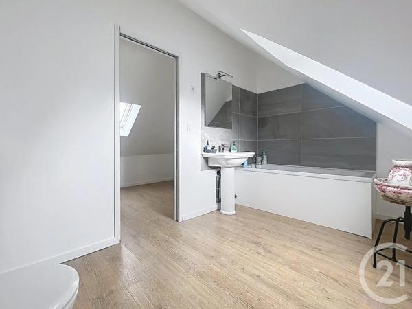 Maison à vendre  6 pièces - 117,50 m 2   VERBERIE  - 60