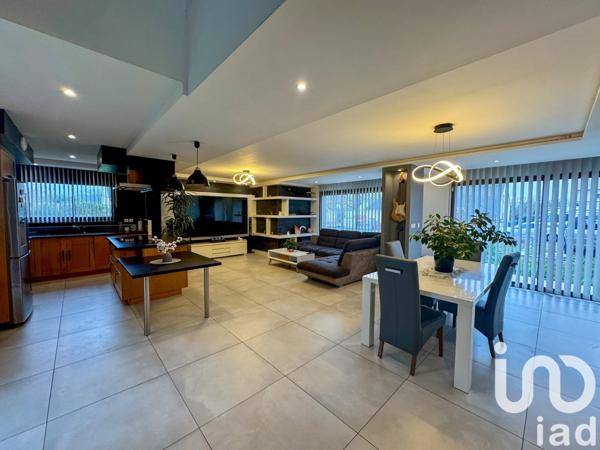 Pavillon 7 pièces de 186 m² à Saint-André-des-Eaux (44117)