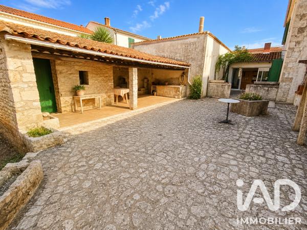 Maison à vendre 6 pièces 144 m² Sainte-Marie-de-Ré
