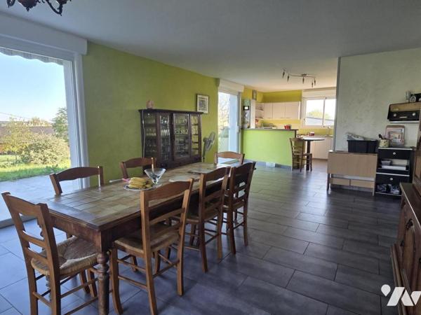 Maison individuelle avec accès de plain-pied, 143 m2 habitables, 5 chambres, sur terrain de 3.663 m2