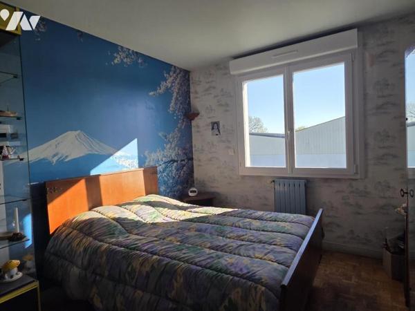 Maison individuelle avec accès de plain-pied, 143 m2 habitables, 5 chambres, sur terrain de 3.663 m2