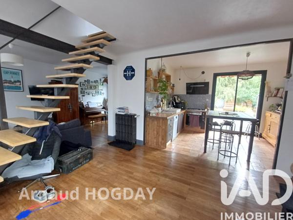 Maison à vendre 5 pièces 103 m² Sainte-Gemmes-sur-Loire