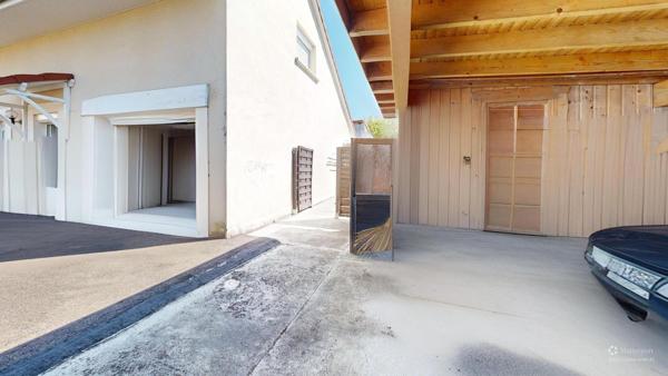 Maison, 200 m2,5 pièces,3 chambres, garage 3 places,piscinne,sur 822 m2 de terrain.