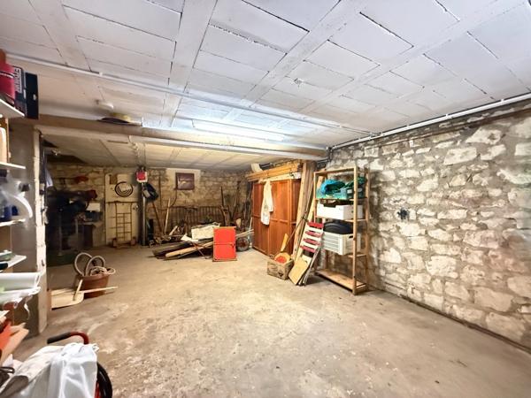 Dept de la Vienne 86 A vendre propriété de 8 pièces Terrain 10629 m2 CHATELLERAULT (86)