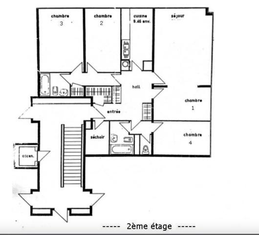 Appartement
         5 pièces
        - 104 m² Exclusivité 310 000 € *