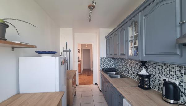 Appartement
         5 pièces
        - 104 m² Exclusivité 310 000 € *