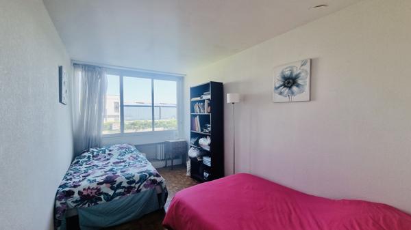 Appartement
         5 pièces
        - 104 m² Exclusivité 310 000 € *