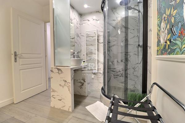 Appartement 4 pièces confortable, belles prestations, proche des transports