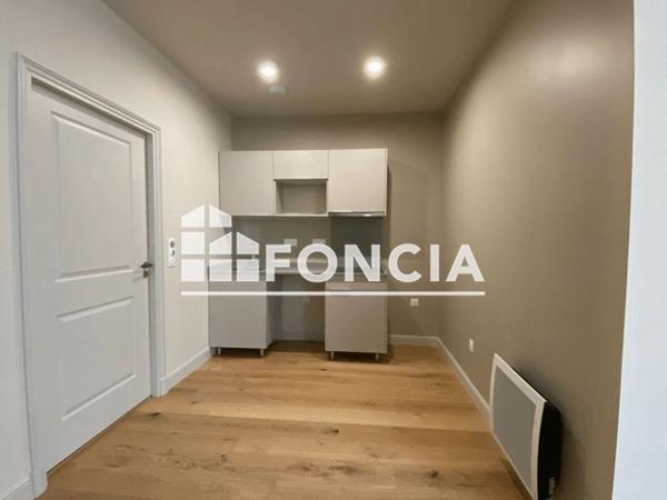 Location Appartement 2 pièces 44.12 m² - 1 RUE HENRI OUDIN Poitiers 86000