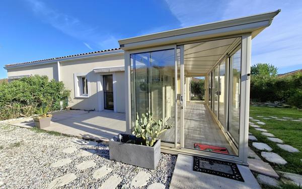 Maison à vendre    3 pièces •  Médis