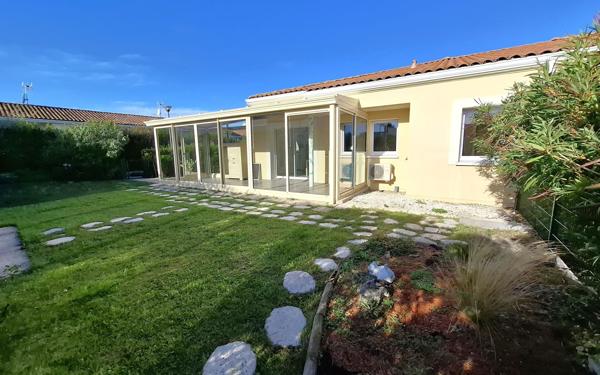 Maison à vendre    3 pièces •  Médis