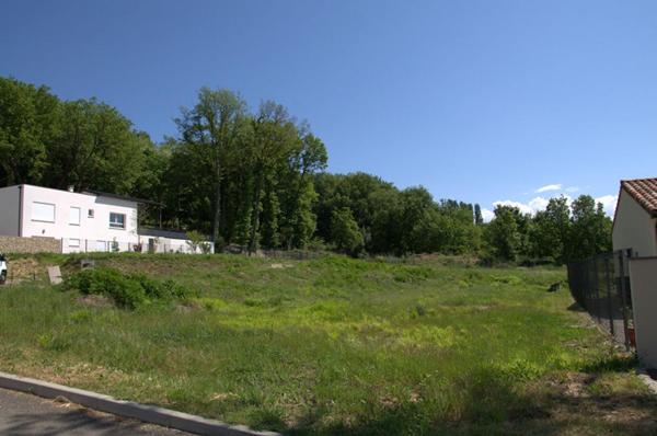 TERRAIN VIABILISE Montélimar 544 m2