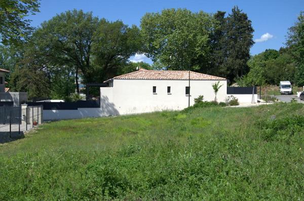 TERRAIN VIABILISE Montélimar 544 m2