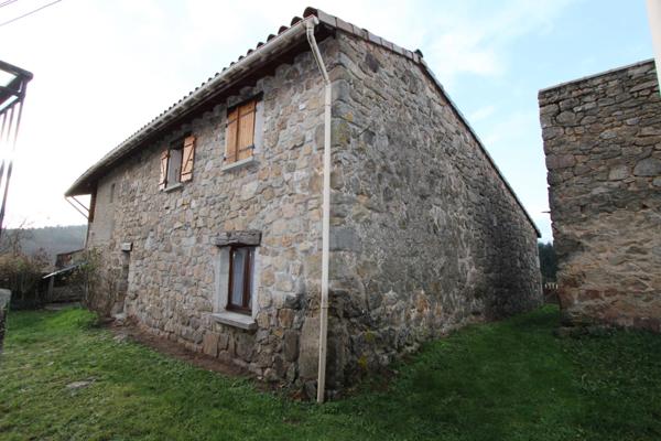 À vendre – Ensemble immobilier en pierre au cœur de la nature – Vernoux-en-Vivarais