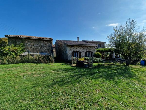 À vendre – Ensemble immobilier en pierre au cœur de la nature – Vernoux-en-Vivarais