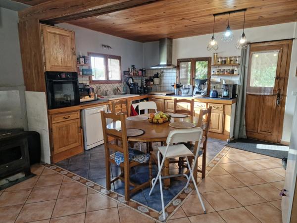 À vendre – Ensemble immobilier en pierre au cœur de la nature – Vernoux-en-Vivarais