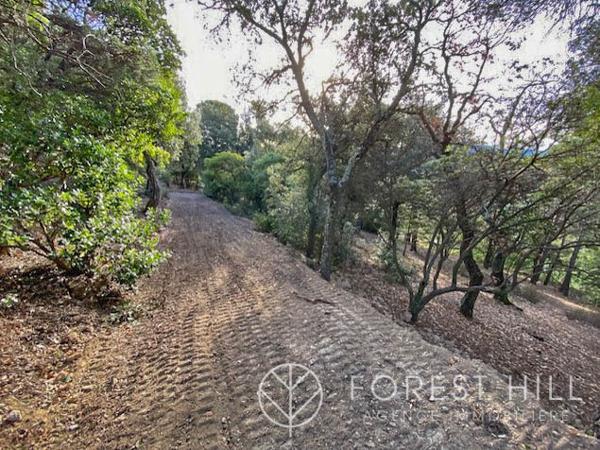 Oms (66400) Beau terrain à bâtir hors lotissement