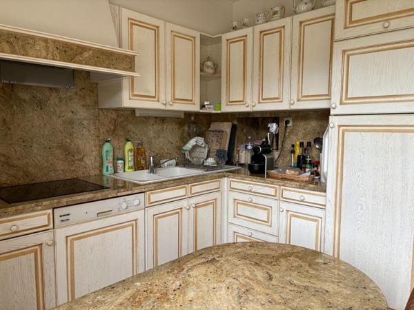 Maison de 4 chambres  173m2 + annexe de 38m2