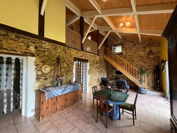 maison 7 pièces 251m² à vendre à Mugron