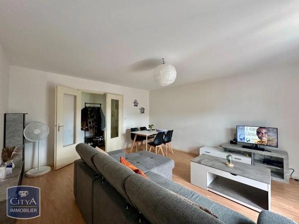 Appartement à louer 2 pièces 59m² Orléans (45000)