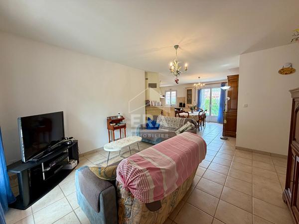 Maison de plain-pied 3 chambres avec jardin arboré ? Proche des commodités