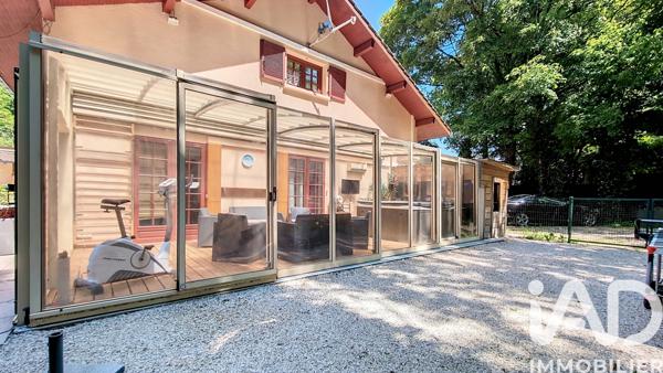 Maison à vendre 9 pièces 313 m² Monnetier-Mornex