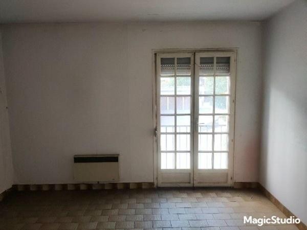 Immeuble de caractère à rénover, 6 appartements et une tour médiéval au coeur historique de Salins-les-Bains