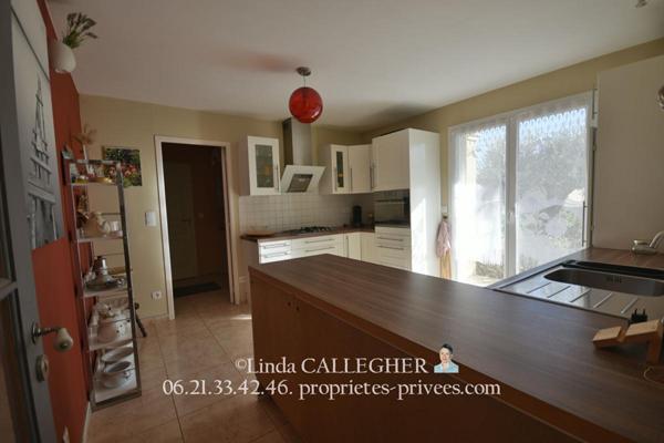 Villa  6 pièce(s) totalisant 205 m2 dont 171m2 habitables