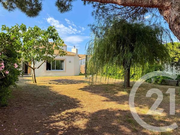 Maison à vendre  4 pièces - 141,56 m 2   BRETIGNOLLES SUR MER  - 85