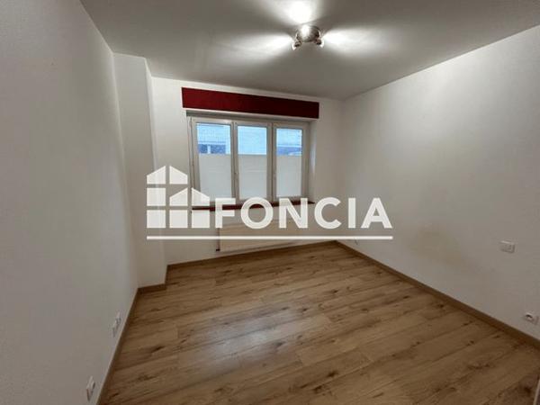 Location Appartement 2 pièces 50.27 m² - 231 RUE DES BOIS BLANCS Lille 59000