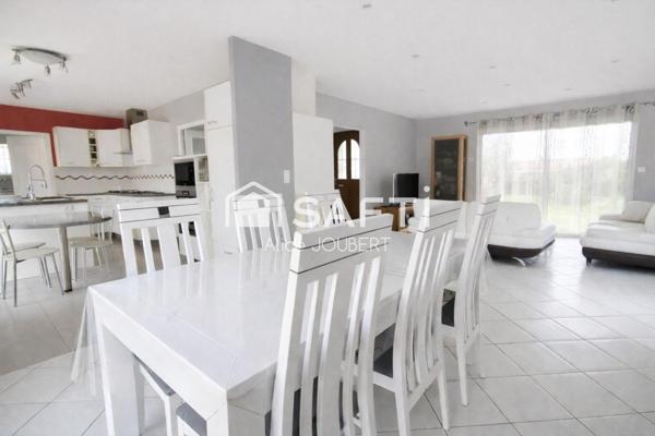 Maison en parfait état, proche mer, 3 chambres et un bureau