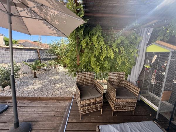 SAINT SATURNIN DU BOIS - MAISON 2 CHAMBRES JARDIN