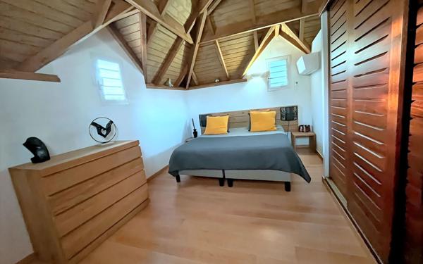 Maison à vendre    4 pièces • 120 m2 Saint-François